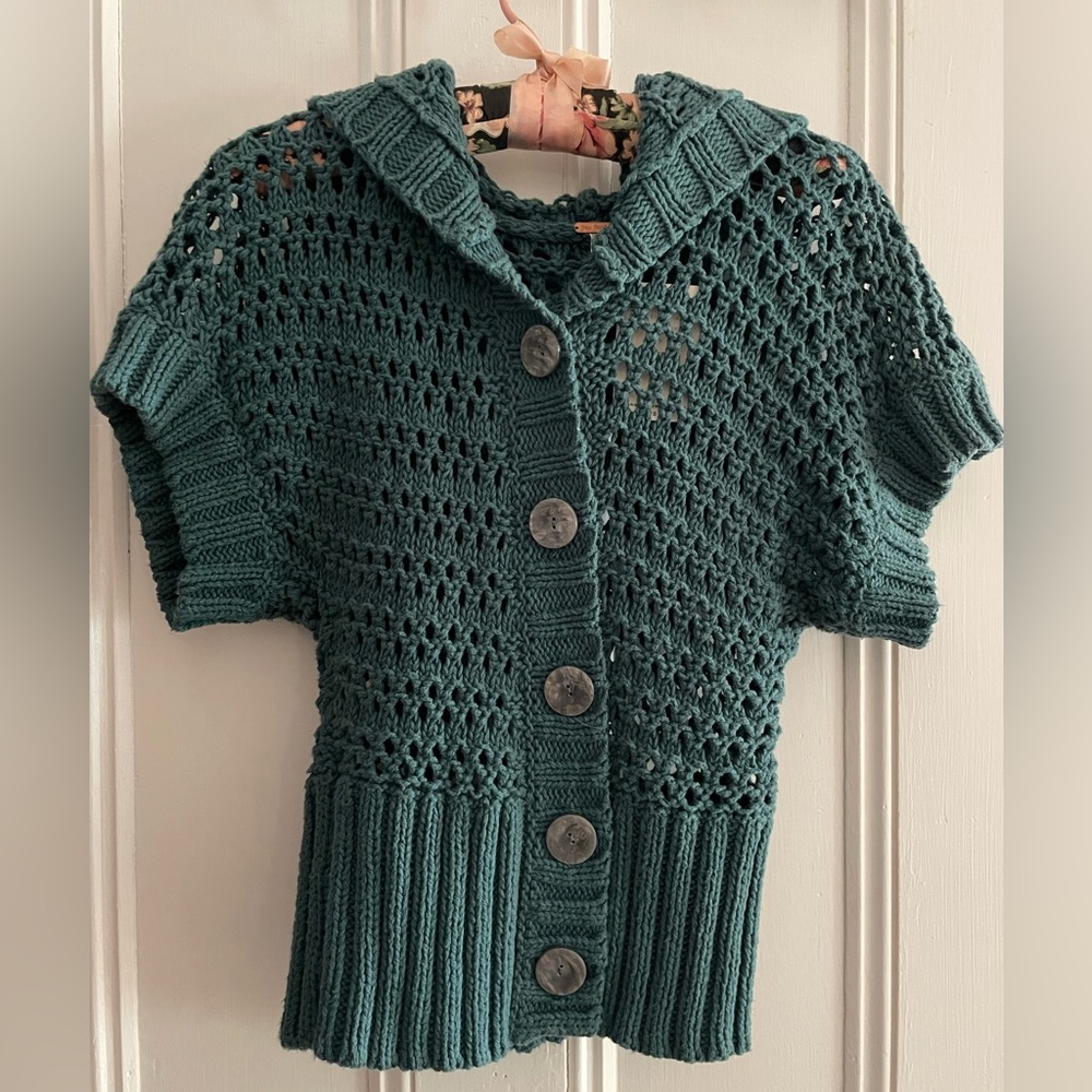 FREE PEOPLE CROCHETED HOODED SHORT-SLEEVED SWEATER IN GORGEOUS TEAL M NWT $128